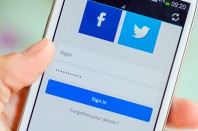 63% des américains sourcent leurs news sur Facebook et Twitter