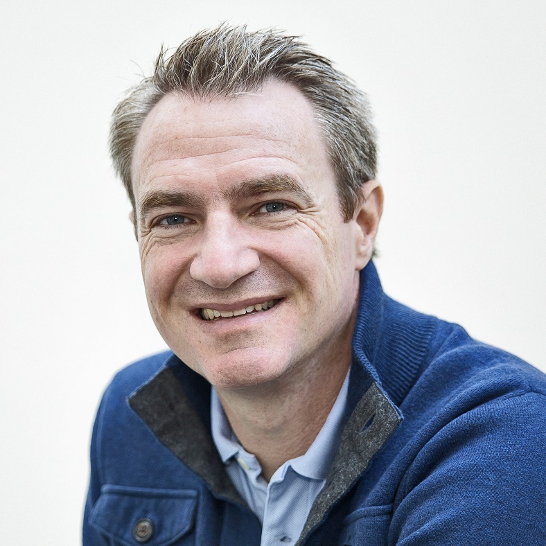 Fabrice Courdesses (TubeReach) : Publicité vidéo quelle complémentarité YouTube Facebook ?