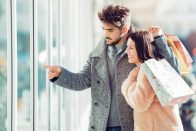 Un tiers des shoppers de 18-34 ans envisage de dépenser plus l’année prochaine