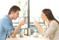 SMS ou Push Notification, qui gagne l’incontournable match du marketing mobile ?