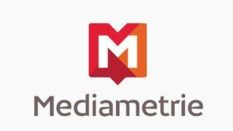 Surf internet : 2h12 par jour, (+15 minutes en un an) et Top 50 des marques (Médiamétrie)