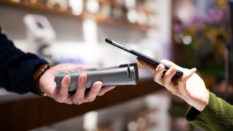 Sans contact : le  déclin des espèces… 110 millions de cartes de paiement supplémentaires en 2020