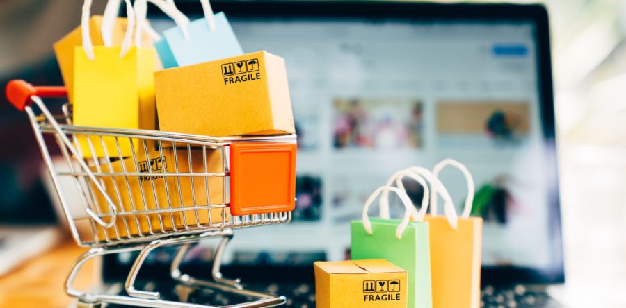 Marketplace : est-il possible de construire une approche hybride efficace ?