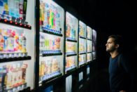 Les Français évoluent vers une consommation plus pragmatique (Future Consumer Index)